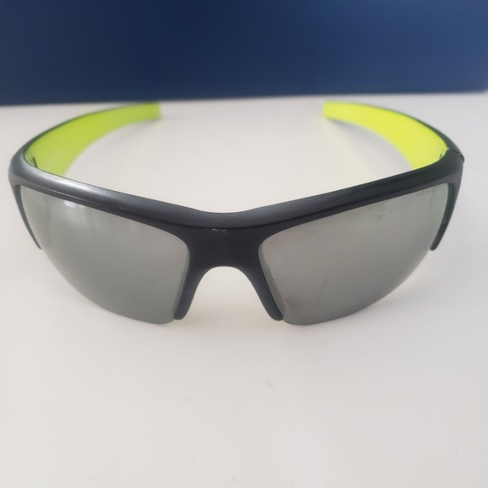 Nike Diverge Matte Black/Volt/Grey Mirror Ev0325 007 Sunglasses 64-13-125